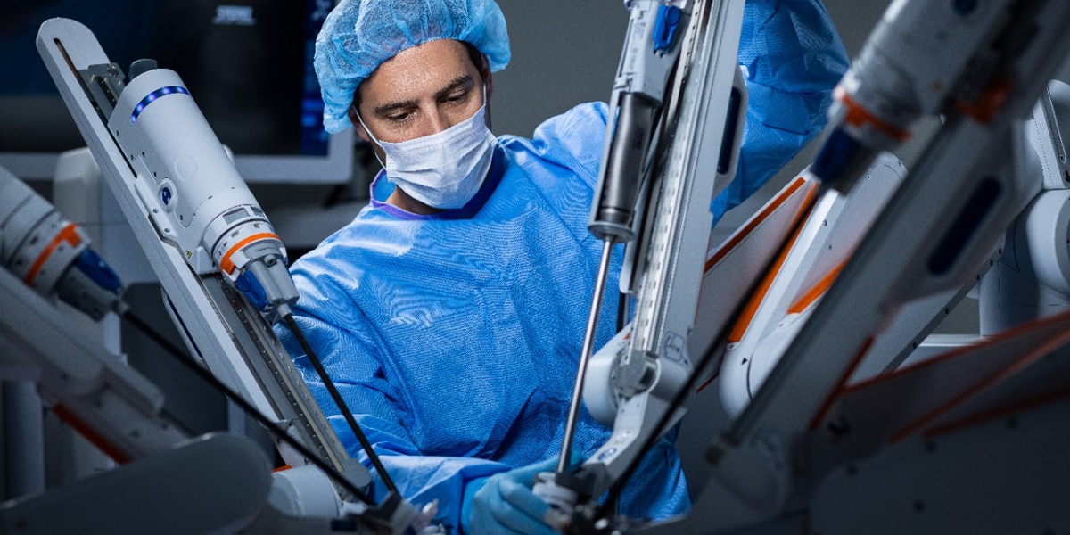 Robotic Assisted Surgery (Hugo Ras System procedure zoom)